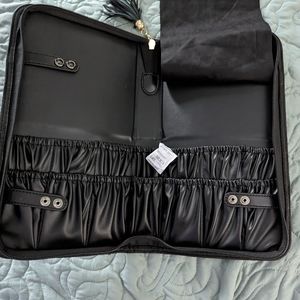 Accessory holder